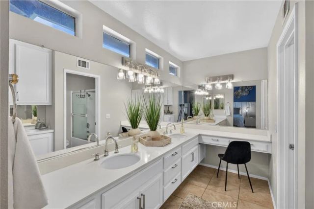 13036 Avenida Pescador, Riverside, CA 92503