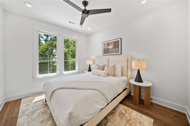 825 NW 14th Street, Bentonville, AR 72712
