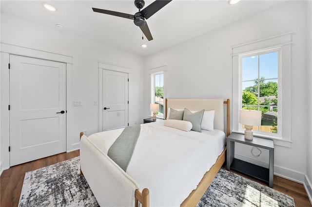 825 NW 14th Street, Bentonville, AR 72712