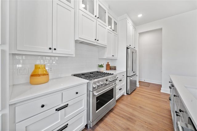 825 NW 14th Street, Bentonville, AR 72712