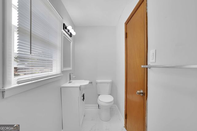 1655 Lucelle Avenue, Stone Mountain, GA 30087
