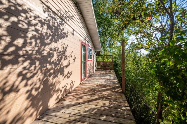 4104 LAMP LN, Columbia, MO 65202