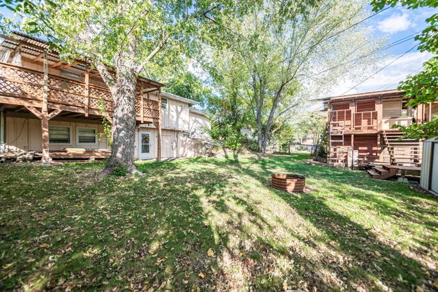 4104 LAMP LN, Columbia, MO 65202