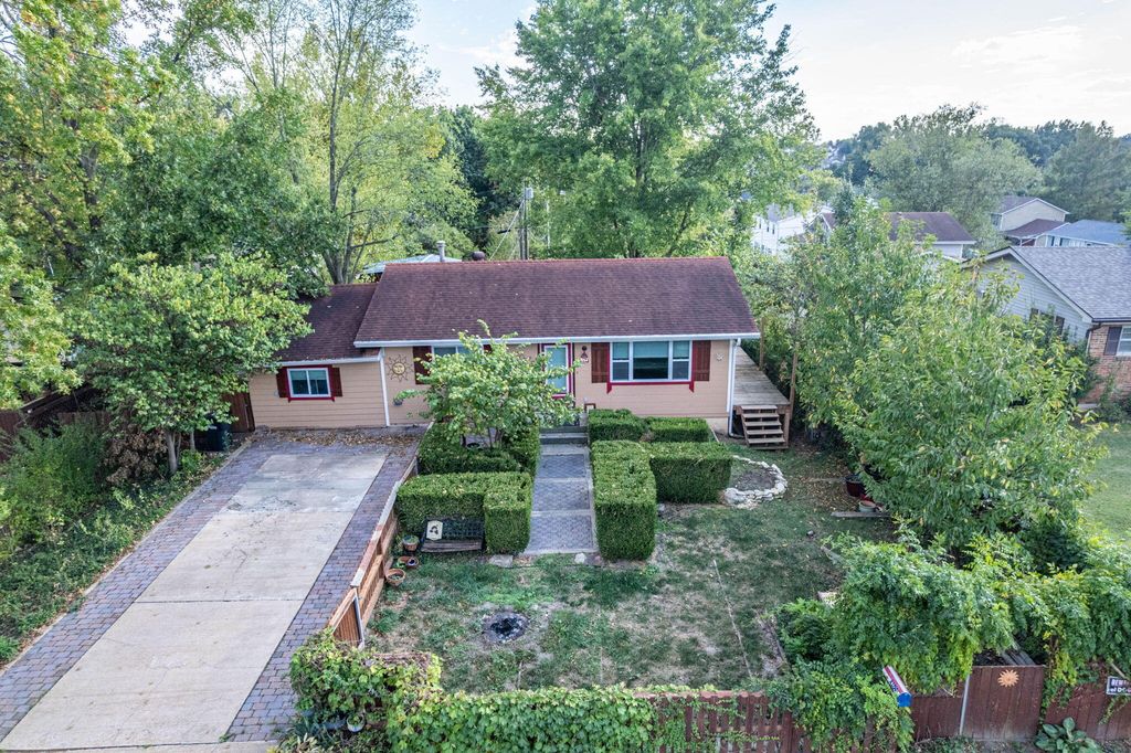 4104 LAMP LN, Columbia, MO 65202