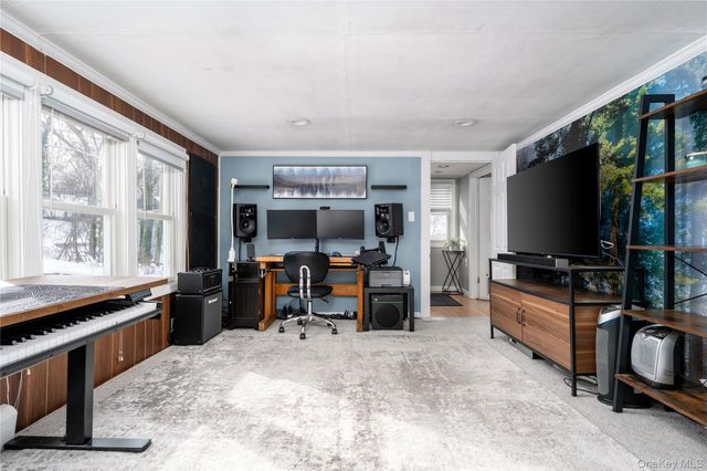 19 Belmont Road, Sound Beach, NY 11789