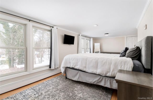 19 Belmont Road, Sound Beach, NY 11789