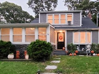 19 Belmont Road, Sound Beach, NY 11789