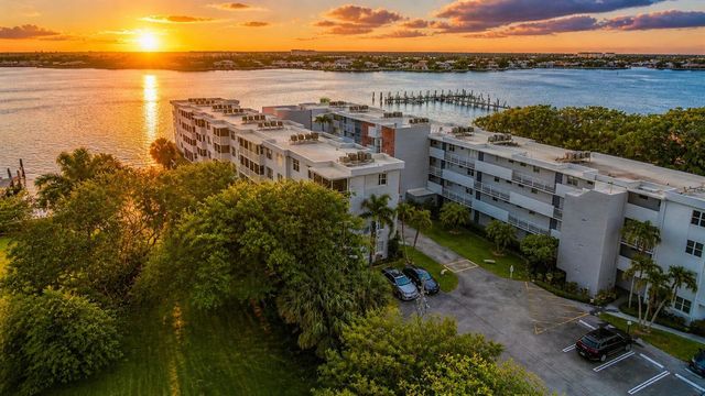 1820 New Palm Way 308, Boynton Beach, FL 33435