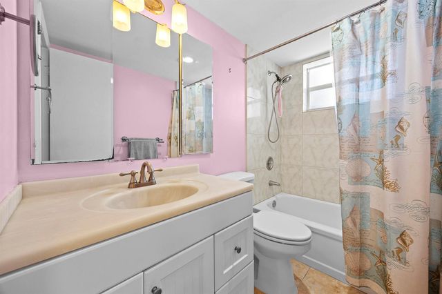 1820 New Palm Way 308, Boynton Beach, FL 33435
