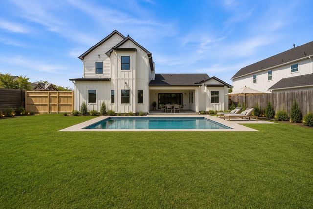 8707 Water Oak Drive, Tomball, TX 77375