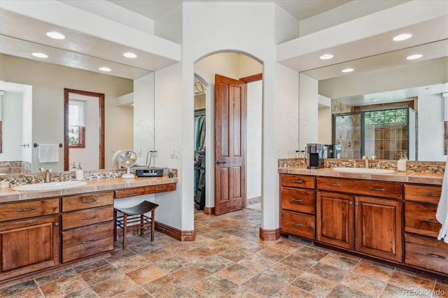 9560 Bear Claw Drive, Littleton, CO 80127