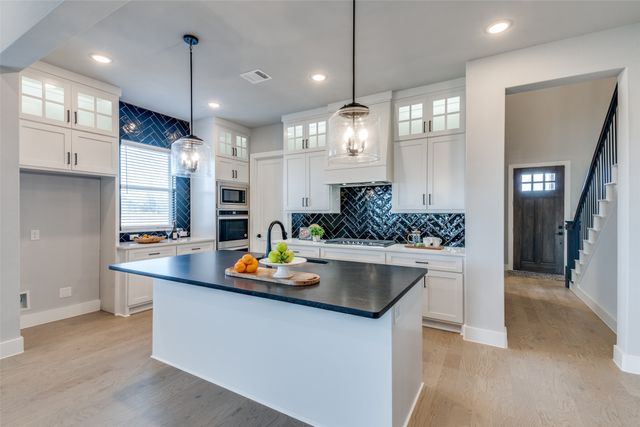 3710 Pilgrims Mews, Rowlett, TX 75088