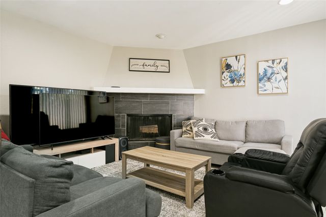 5626 Preston Oaks Road 9A, Dallas, TX 75254