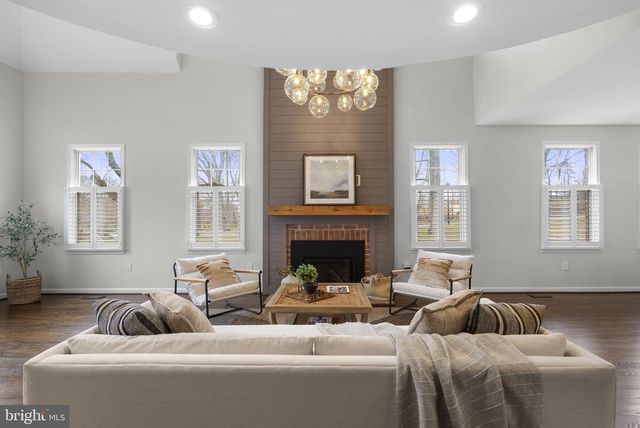 1100 S RIVER LANDING RD, Edgewater, MD 21037