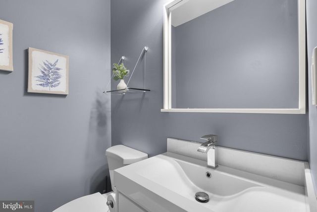 1100 S RIVER LANDING RD, Edgewater, MD 21037