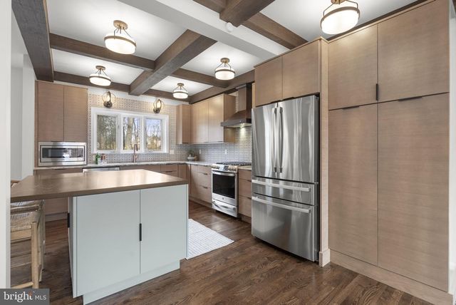 1100 S RIVER LANDING RD, Edgewater, MD 21037