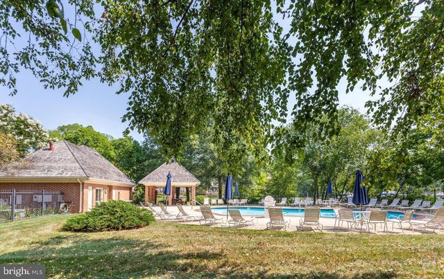 1100 S RIVER LANDING RD, Edgewater, MD 21037