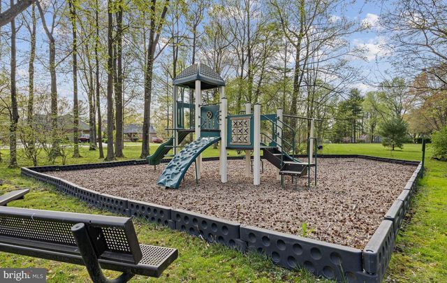 1100 S RIVER LANDING RD, Edgewater, MD 21037