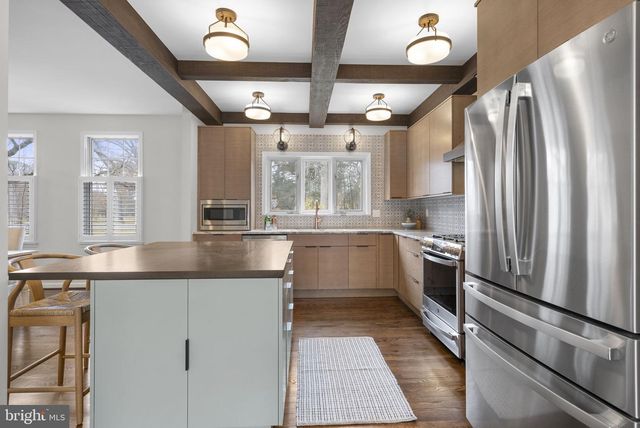 1100 S RIVER LANDING RD, Edgewater, MD 21037