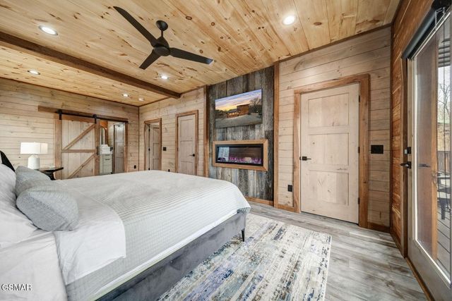 2459 Hawks Nest Way, Sevierville, TN 37862