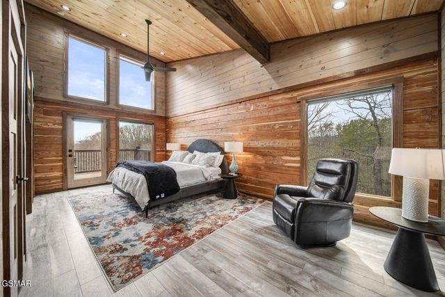 2459 Hawks Nest Way, Sevierville, TN 37862