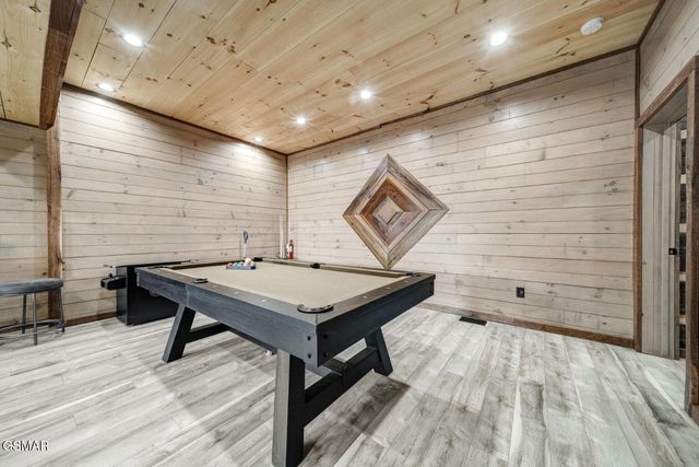 2459 Hawks Nest Way, Sevierville, TN 37862