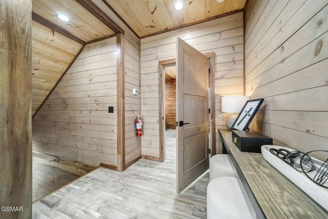 2459 Hawks Nest Way, Sevierville, TN 37862