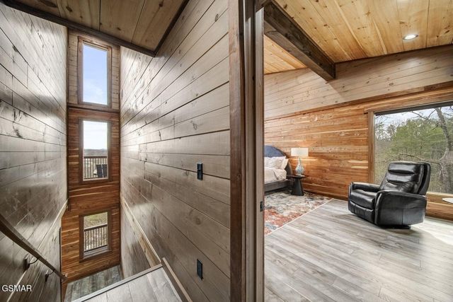 2459 Hawks Nest Way, Sevierville, TN 37862