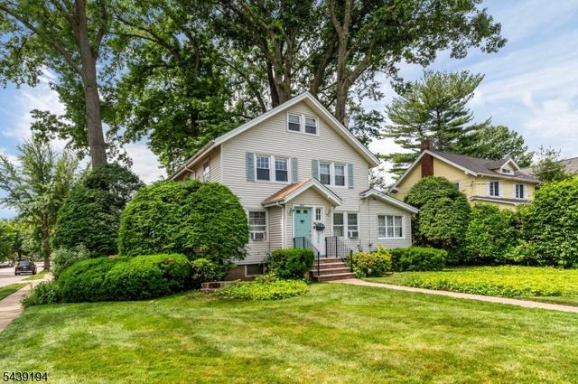 300 Van Buren Ave, Teaneck Twp., NJ 07666