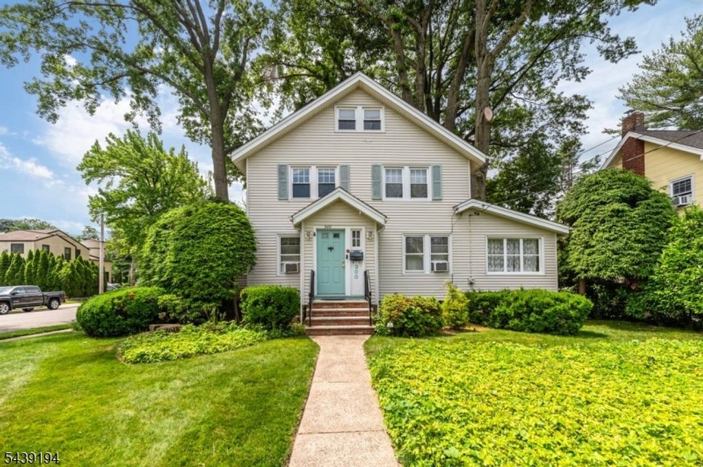 300 Van Buren Ave, Teaneck Twp., NJ 07666