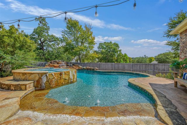 8419 Wildewood CIR, College Station, TX 77845