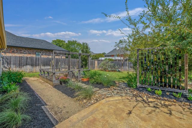 8419 Wildewood CIR, College Station, TX 77845