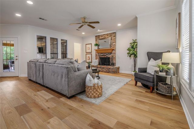 8419 Wildewood CIR, College Station, TX 77845