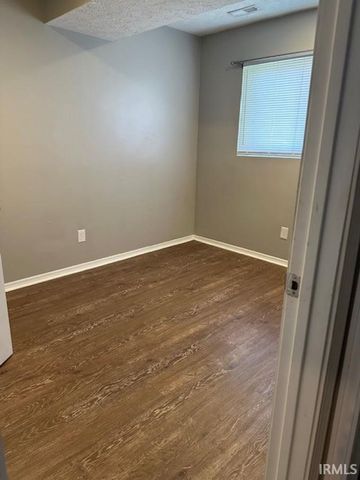 1326 N Woodburn Avenue, Bloomington, IN 47404