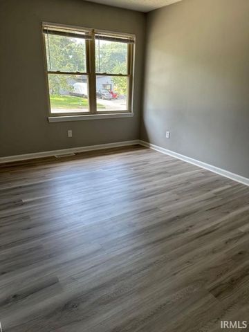 1326 N Woodburn Avenue, Bloomington, IN 47404