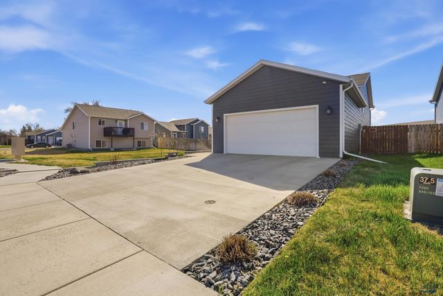 2237 PROVIDER BLVD, Rapid City, SD 57703