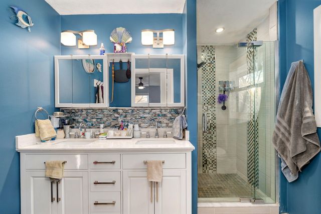 2240 W Alta Street, Springfield, MO 65810