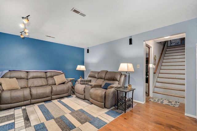 2240 W Alta Street, Springfield, MO 65810