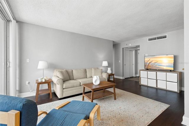470 3RD STREET S 612, St Petersburg, FL 33701