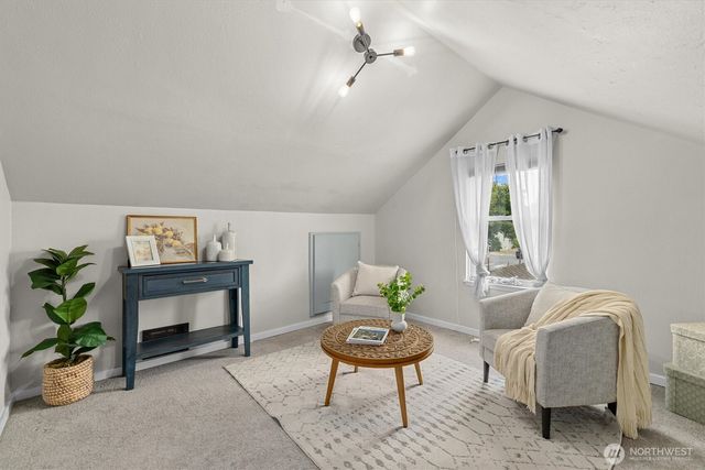 1211 N 3rd Street, Renton, WA 98057