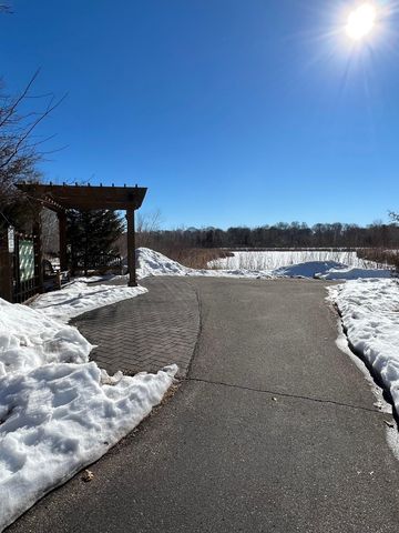 1831 Tamarack Road, Shakopee, MN 55379