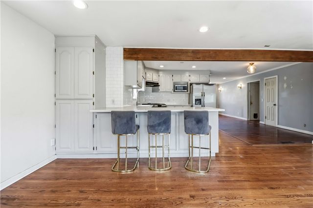 545 E North Street, Fayetteville, AR 72701