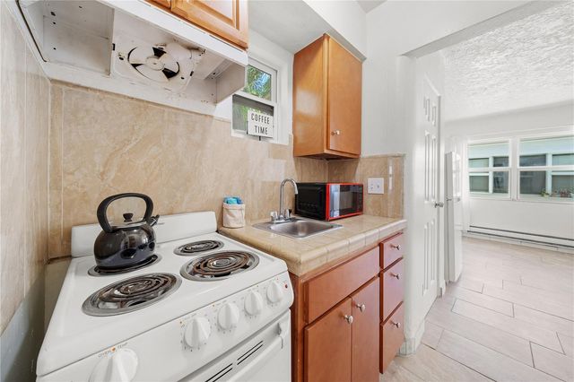901 3RD STREET N 8, St Petersburg, FL 33701
