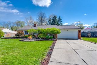 757 Esther Road, Highland Heights, OH 44143