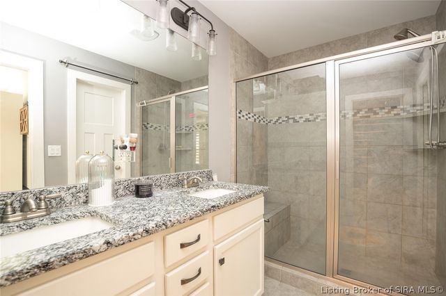 5412 Catalina Trail, Sellersburg, IN 47172