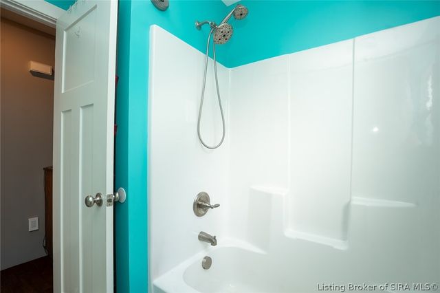 5412 Catalina Trail, Sellersburg, IN 47172
