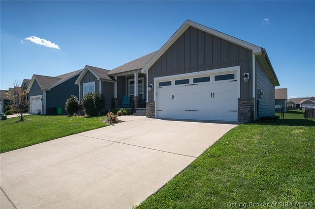5412 Catalina Trail, Sellersburg, IN 47172