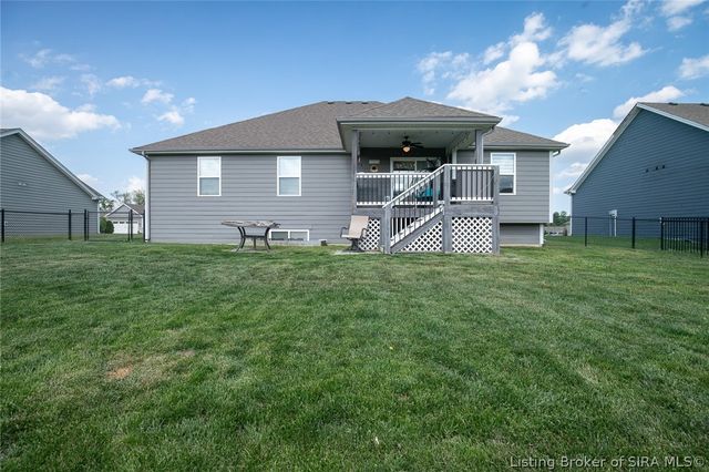 5412 Catalina Trail, Sellersburg, IN 47172