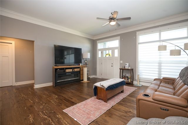 5412 Catalina Trail, Sellersburg, IN 47172
