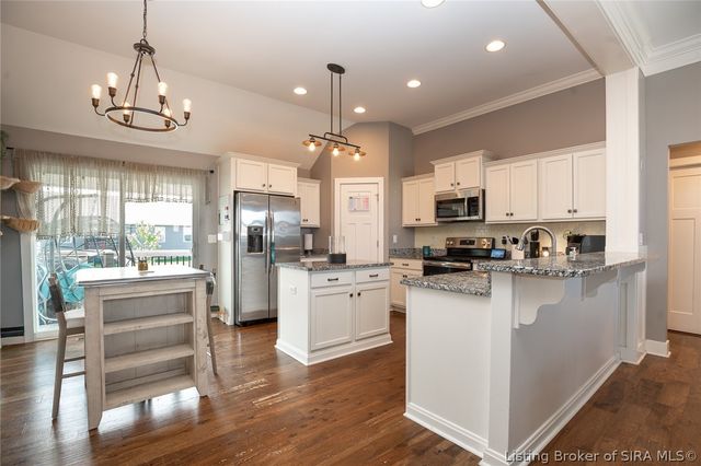 5412 Catalina Trail, Sellersburg, IN 47172